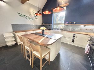 Photo 11- click for photo gallery